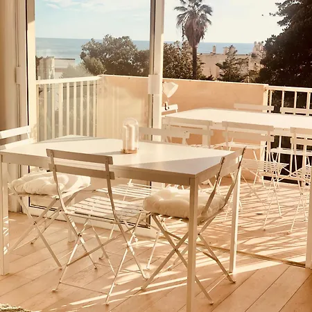 Seaside With Terrasse In Garavan 멍똥
