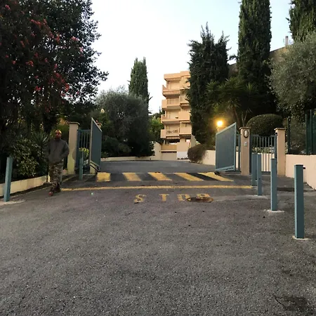 Seaside With Terrasse In Garavan * Menton
